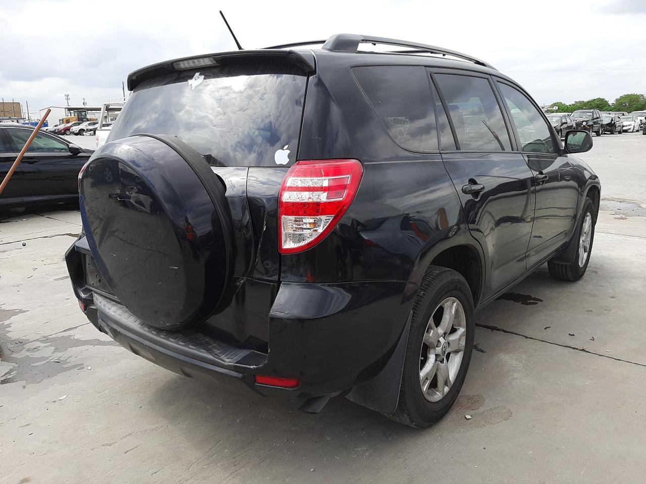 Photo 4 from auction – 2011 TOYOTA RAV4 with VIN 2T3ZF4DV7BW065123