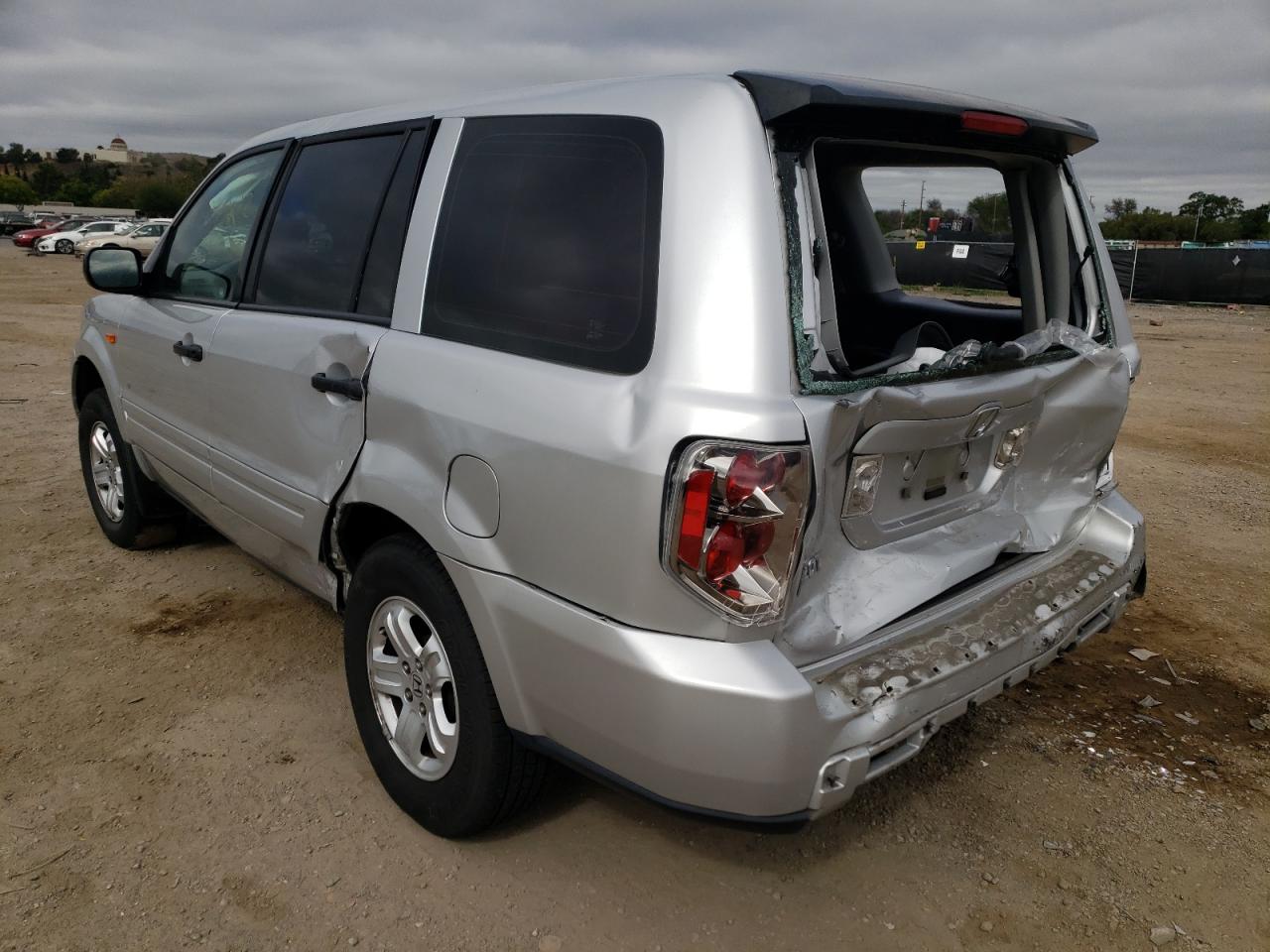 Photo 3 from auction – 2007 HONDA PILOT LX with VIN 5FNYF28197B038400