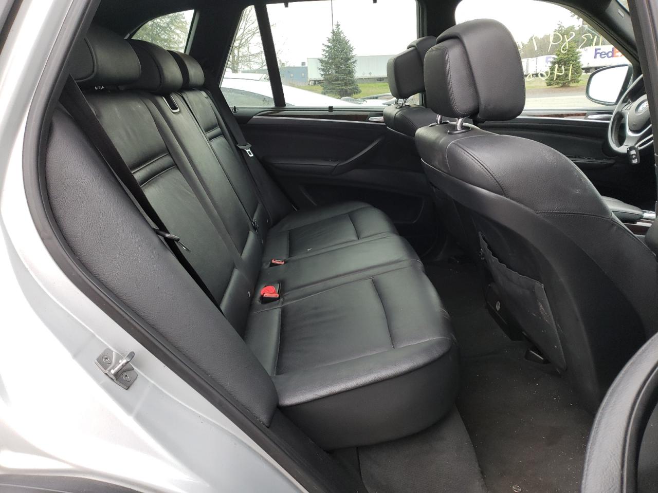 Photo 6 from auction – 2011 BMW X5 XDRIVE5 with VIN 5UXZV8C56BL419386