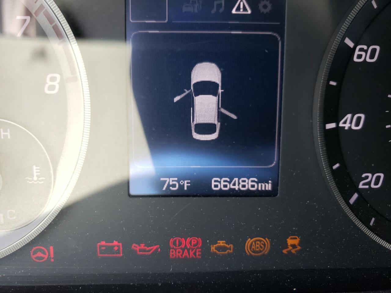 Photo 8 from auction – 2015 HYUNDAI SONATA SPO with VIN 5NPE34AB9FH094606