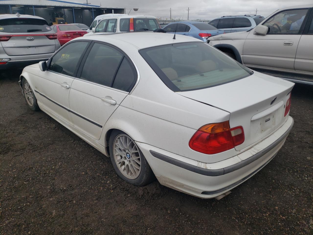 Photo 3 from auction – 2000 BMW 328 I with VIN WBAAM5345YJR62561