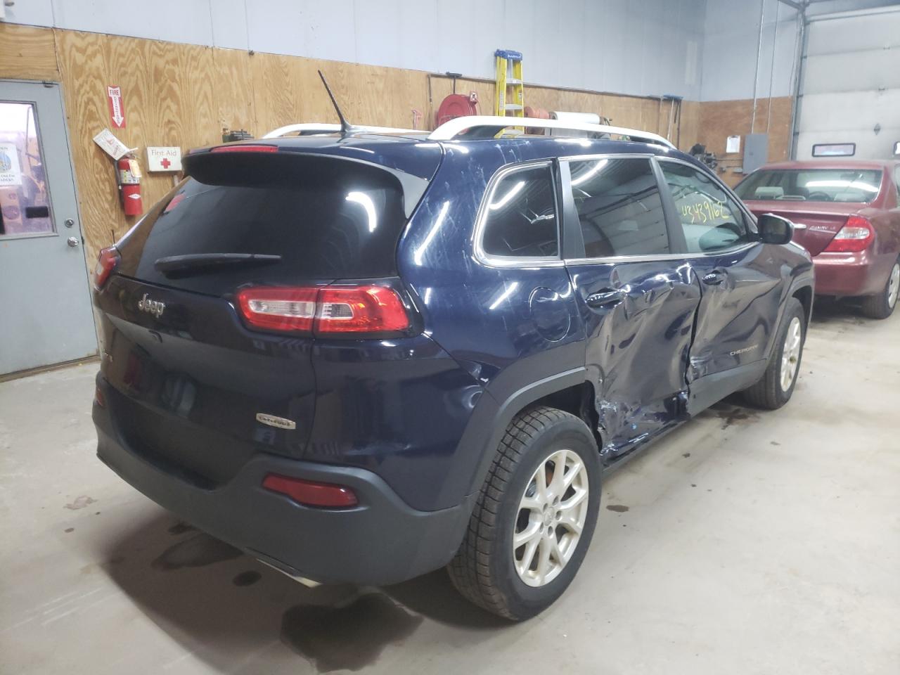 Photo 4 from auction – 2016 JEEP CHEROKEE L with VIN 1C4PJMCS1GW185165