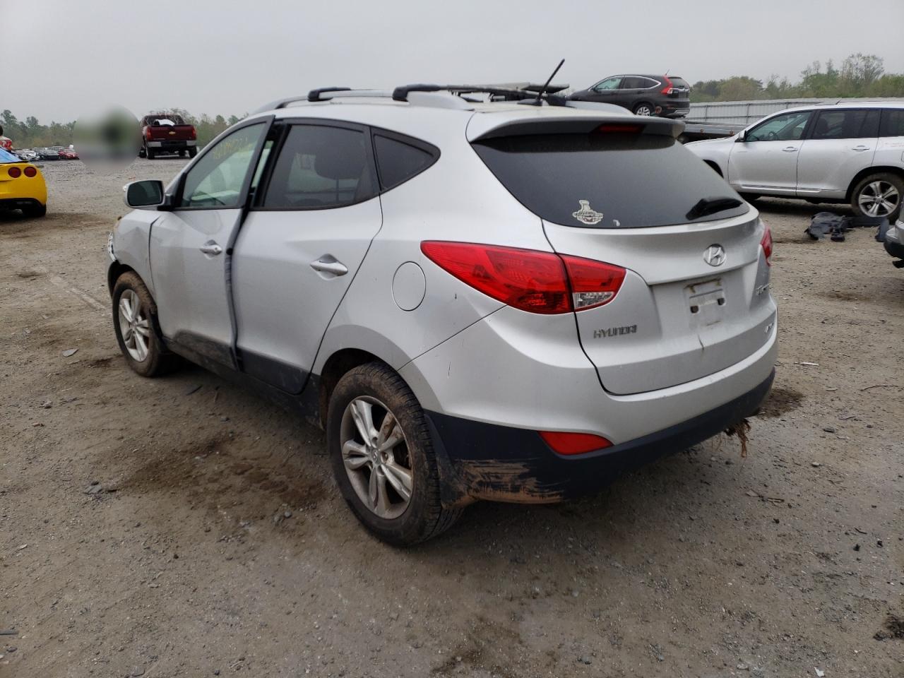 Photo 3 from auction – 2012 HYUNDAI TUCSON GLS with VIN KM8JUCAC3CU466369