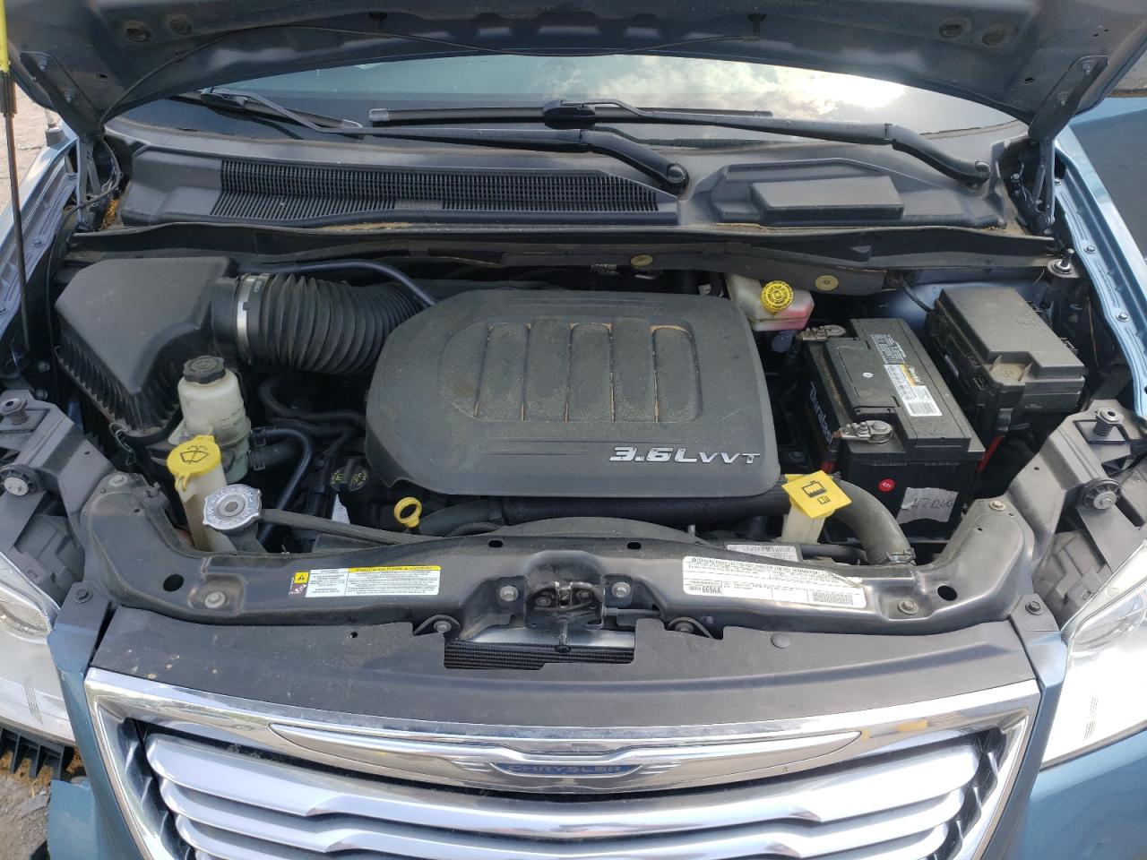Photo 7 from auction – 2012 CHRYSLER TOWN & COU with VIN 2C4RC1CG3CR133357