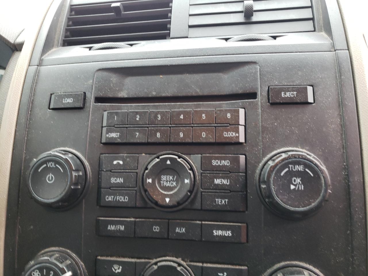 Photo 9 from auction – 2010 FORD ESCAPE XLS with VIN 1FMCU9C78AKD24300