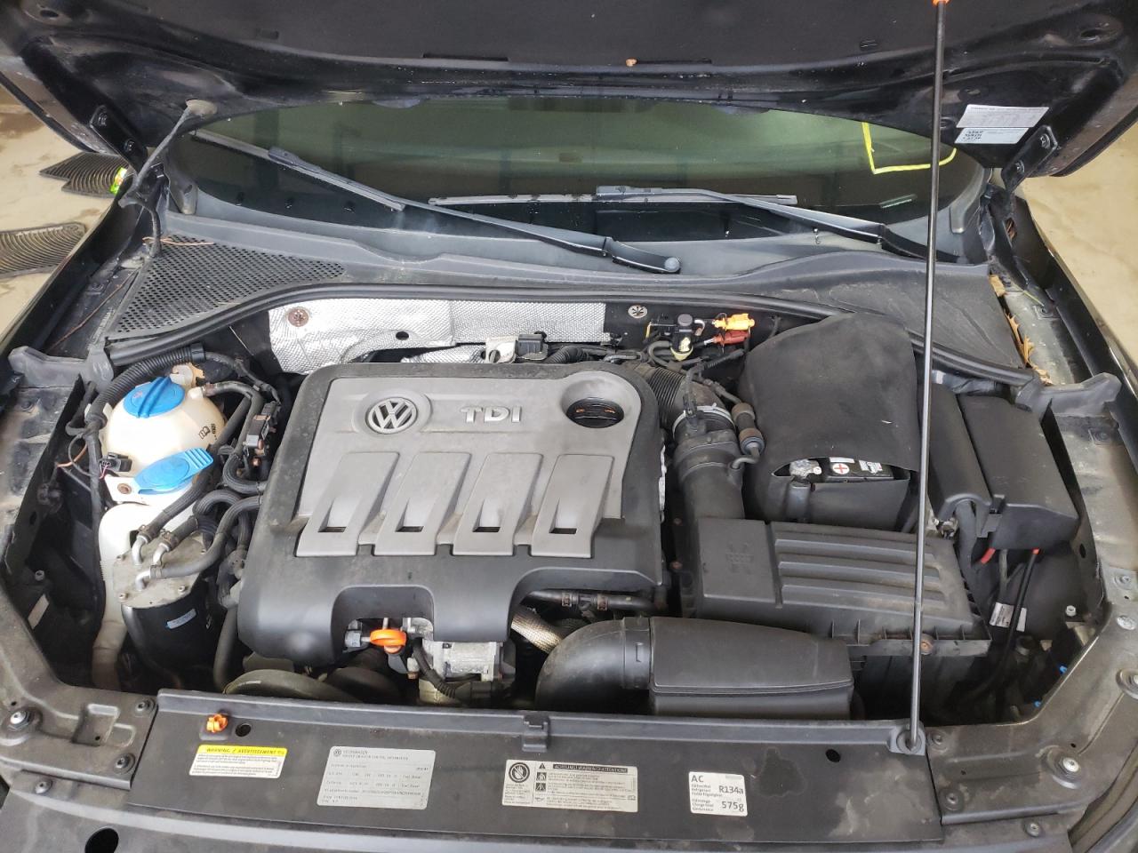 Photo 7 from auction – 2012 VOLKSWAGEN PASSAT SE with VIN 1VWBN7A39CC077798