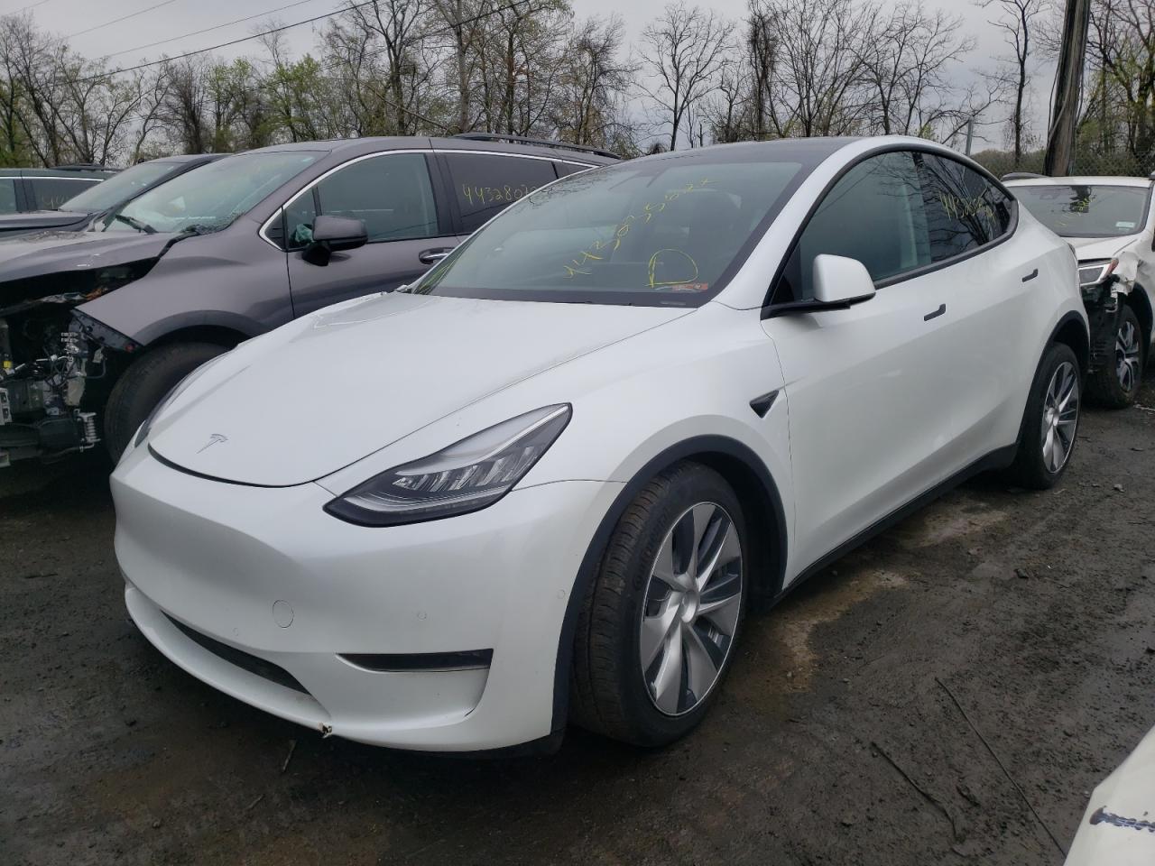 Photo 2 from auction – 2020 TESLA MODEL Y with VIN 5YJYGDEE1LF009354