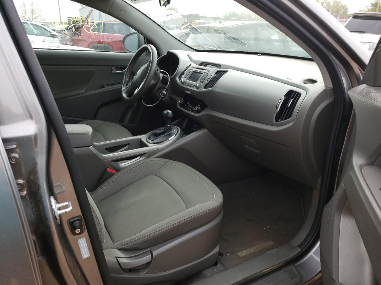 Photo 5 from auction – 2013 KIA SPORTAGE E with VIN KNDPC3A29D7503482
