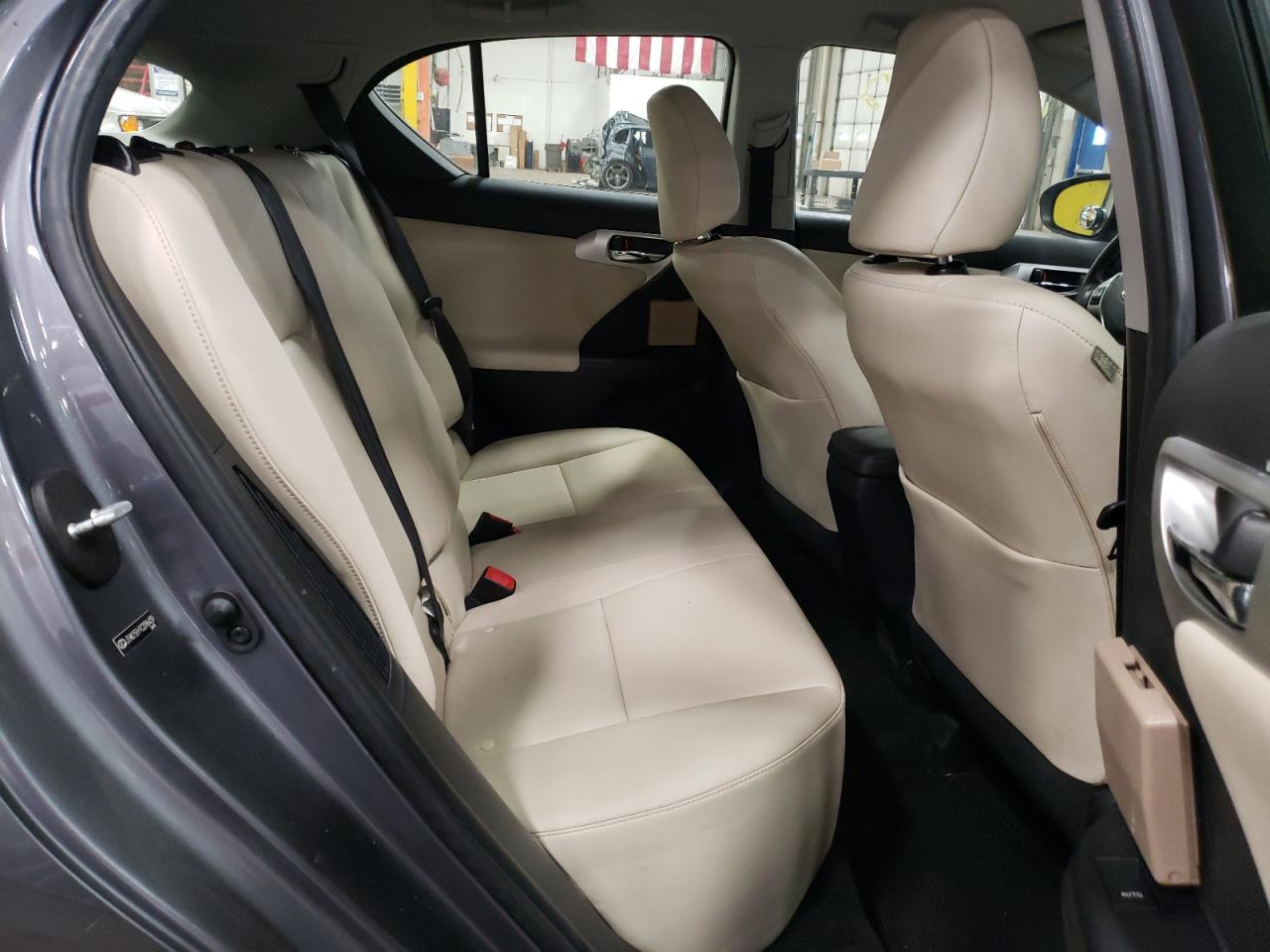 Photo 6 from auction – 2012 LEXUS CT 200 with VIN JTHKD5BH9C2096439