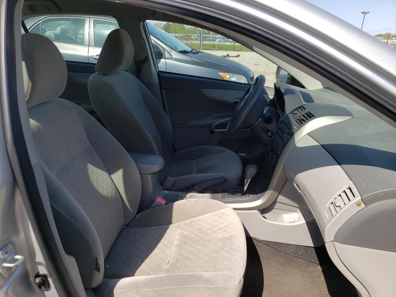 Photo 5 from auction – 2009 TOYOTA COROLLA BA with VIN JTDBL40E699054964