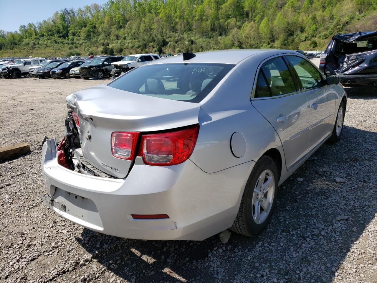 Photo 4 from auction – 2015 CHEVROLET MALIBU LS with VIN 1G11B5SL2FF151472