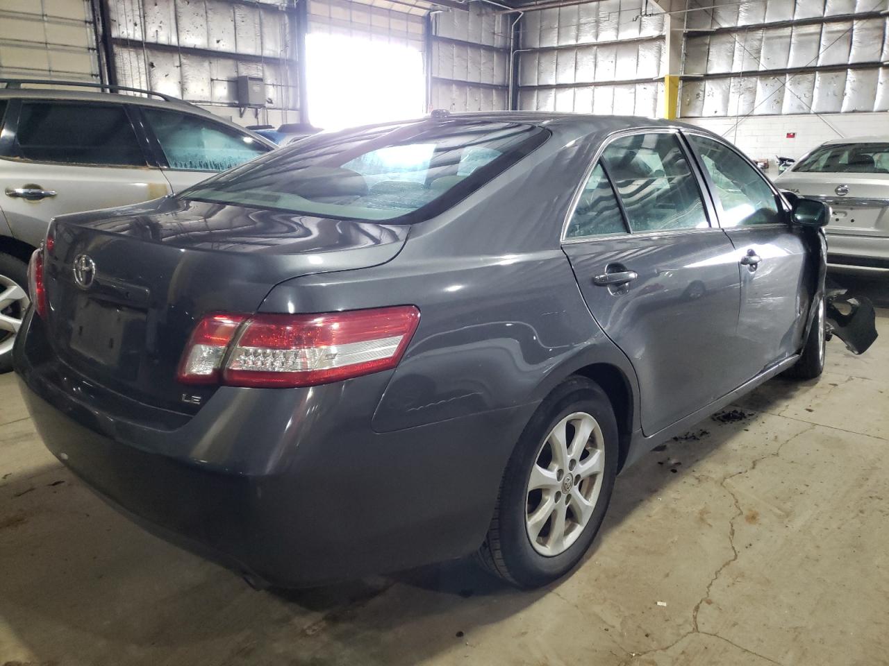 Photo 4 from auction – 2011 TOYOTA CAMRY BASE with VIN 4T1BF3EK0BU700224