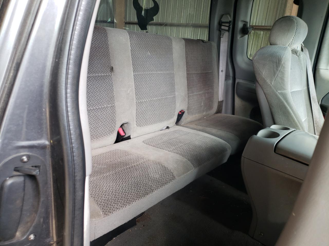 Photo 6 from auction – 2002 FORD F150 with VIN 1FTRX17W32NA29954