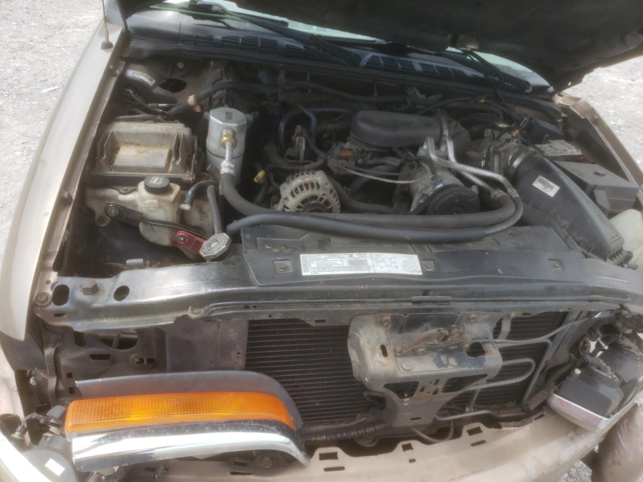 Photo 7 from auction – 2002 CHEVROLET BLAZER with VIN 1GNDT13W52K206136