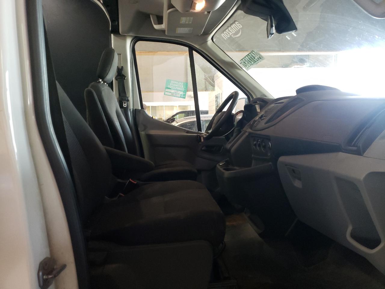Photo 5 from auction – 2019 FORD TRANSIT T- with VIN 1FTYR2CM6KKA88904