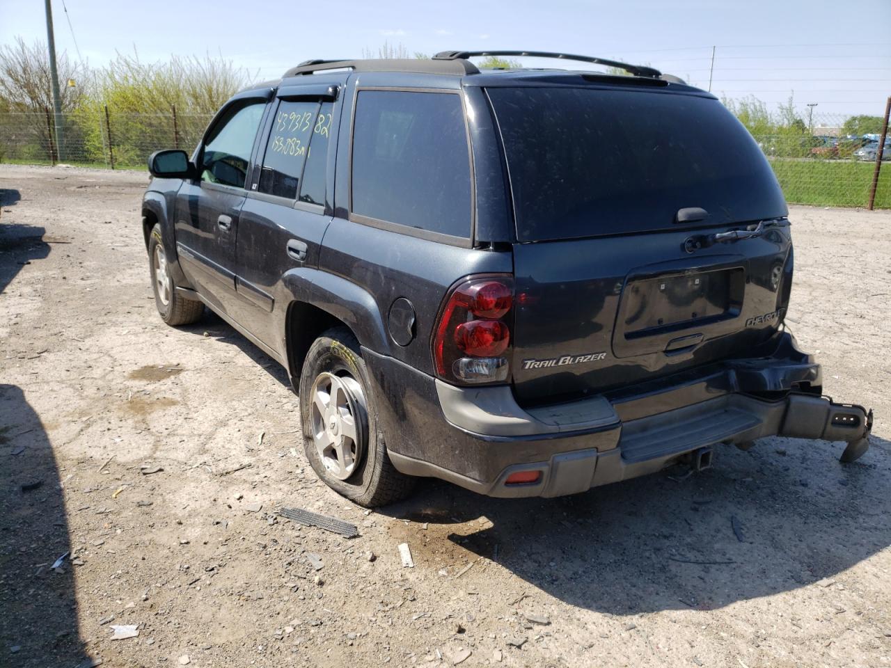 Photo 3 from auction – 2003 CHEVROLET TRAILBLAZE with VIN 1GNDT13S432271963
