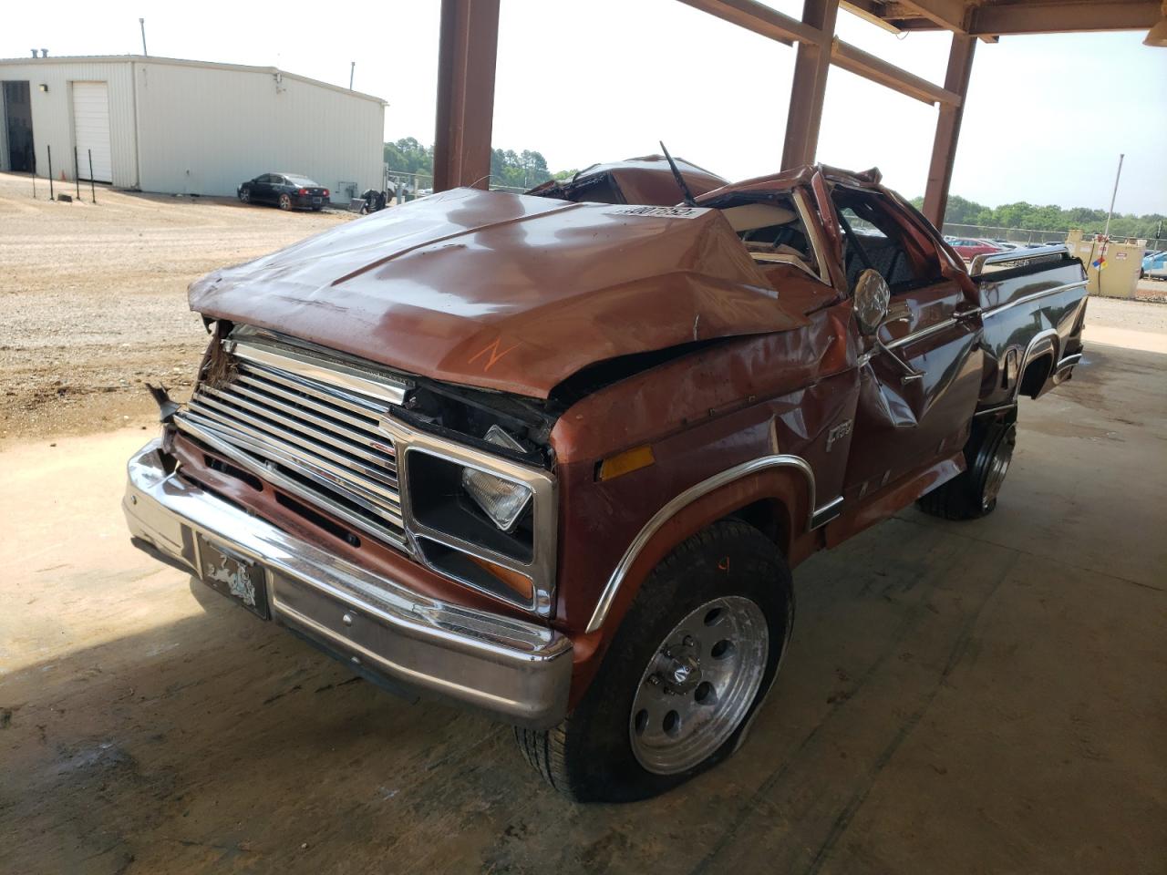 Photo 2 from auction – 1984 FORD F150 with VIN 2FTCF15Y5ECA27534