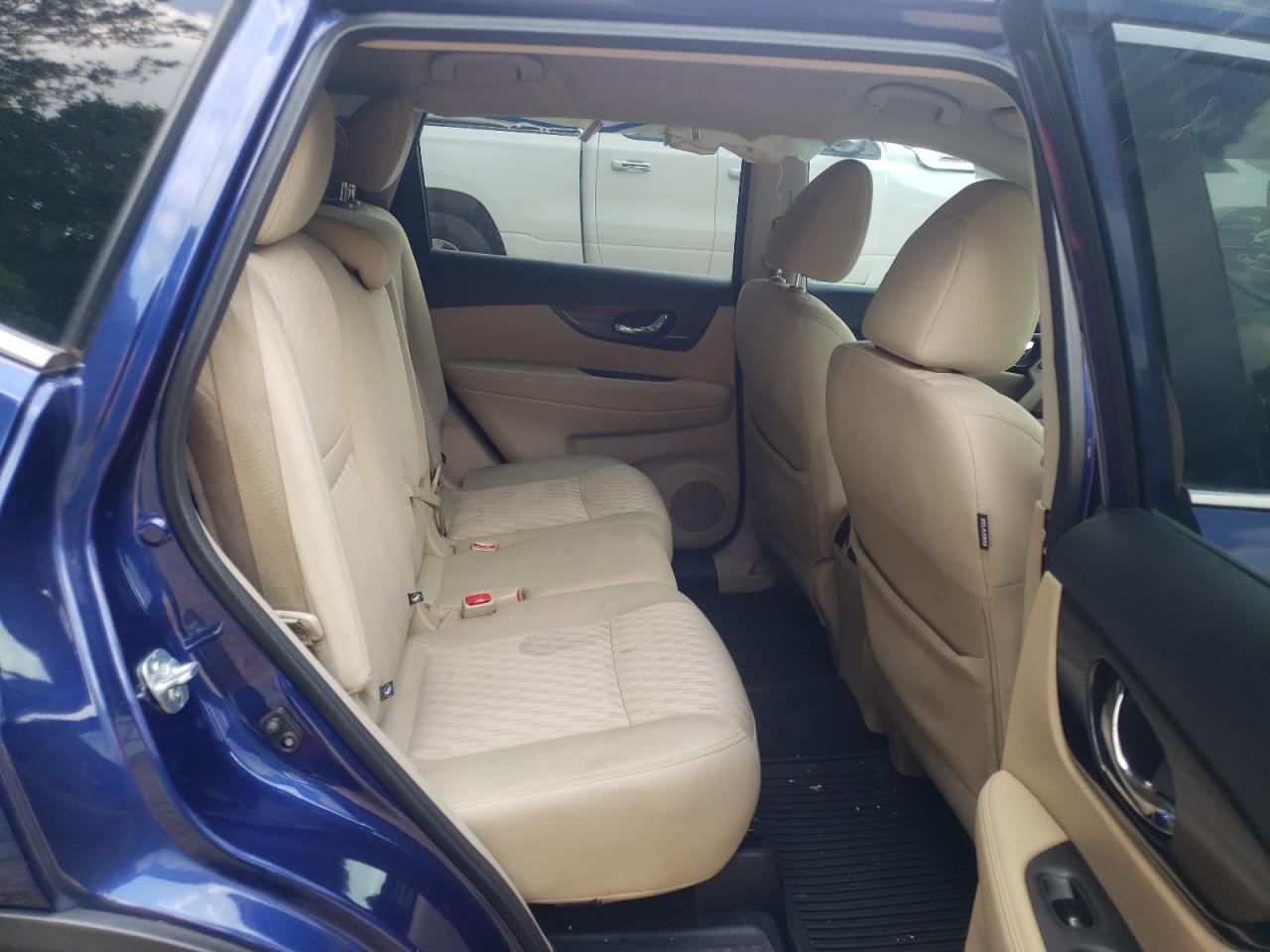 Photo 18 from auction – 2018 NISSAN ROGUE S with VIN 5N1AT2MT5JC850634