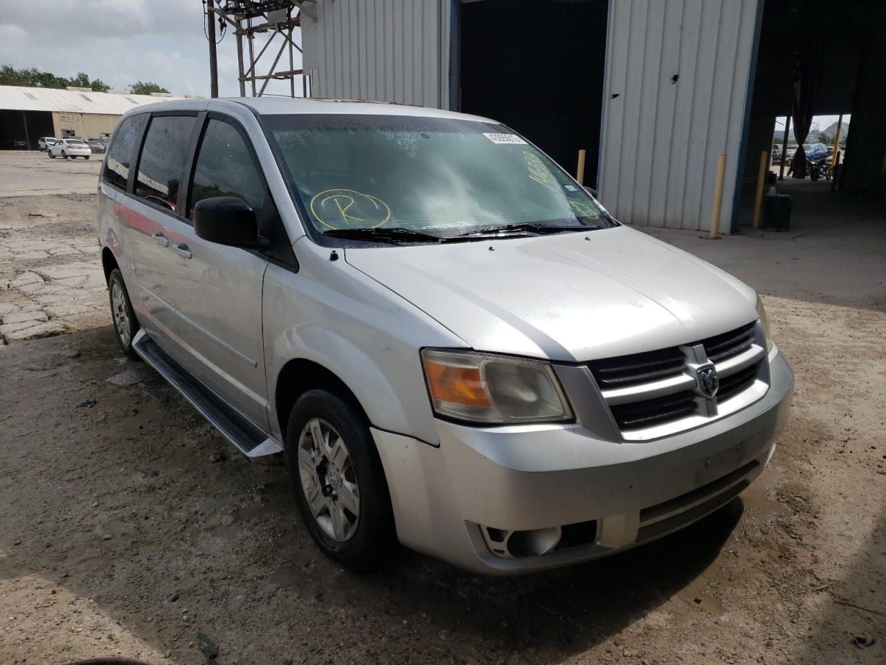 DODGE GRAND CARA 2010 with VIN 2D4RN4DE9AR146333 - Photo from auction