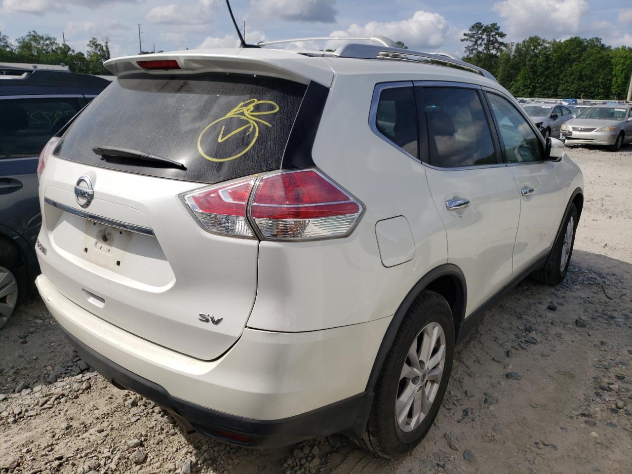 Photo 4 from auction – 2015 NISSAN ROGUE S with VIN KNMAT2MT9FP550776