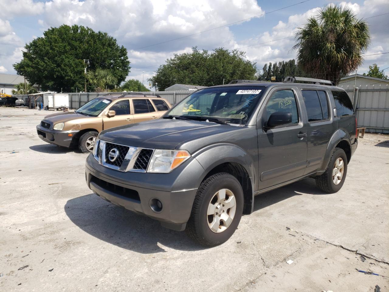 Photo 2 from auction – 2006 NISSAN PATHFINDER with VIN 5N1AR18U76C602209