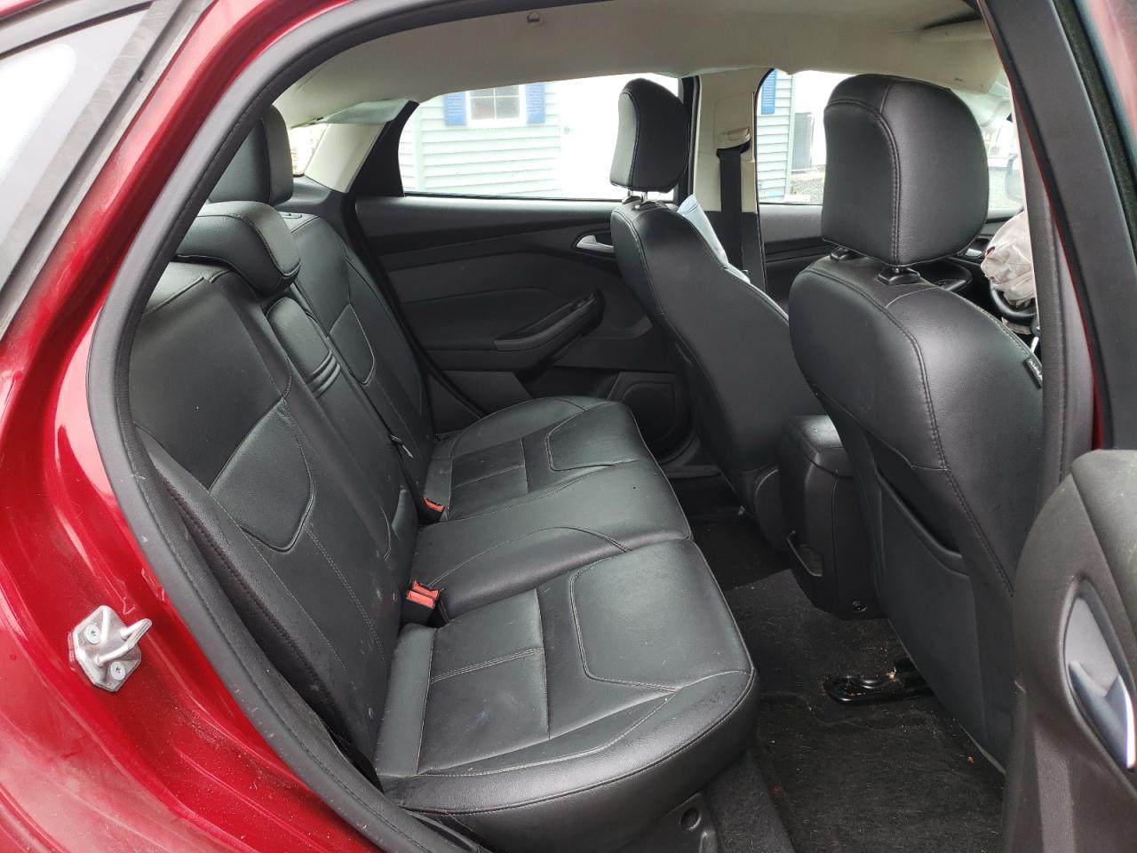 Photo 16 from auction – 2015 FORD FOCUS SE with VIN 1FADP3F24FL372042