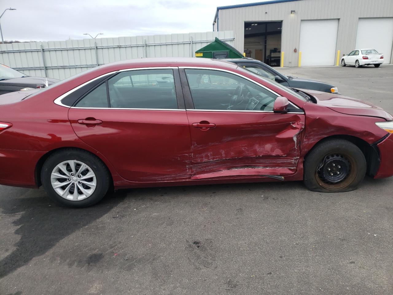 Photo 9 from auction – 2015 TOYOTA CAMRY LE with VIN 4T1BF1FK2FU904774