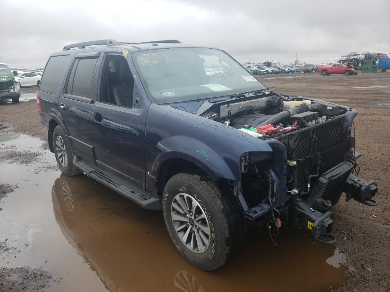 FORD EXPEDITION 2015 with VIN 1FMJU1JT0FEF47560 - Photo from auction