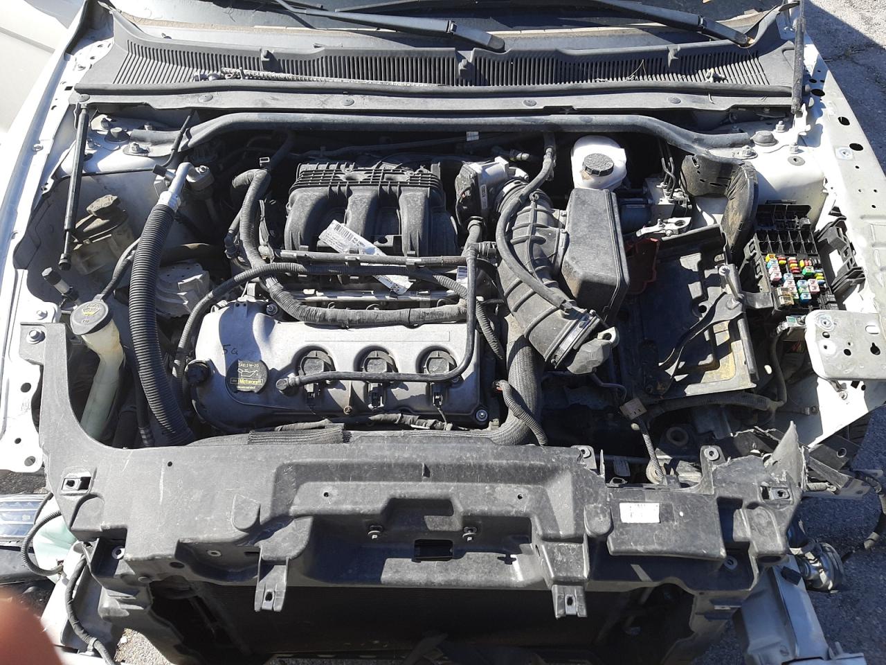Photo 7 from auction – 2011 FORD TAURUS SE with VIN 1FAHP2DW0BG170898