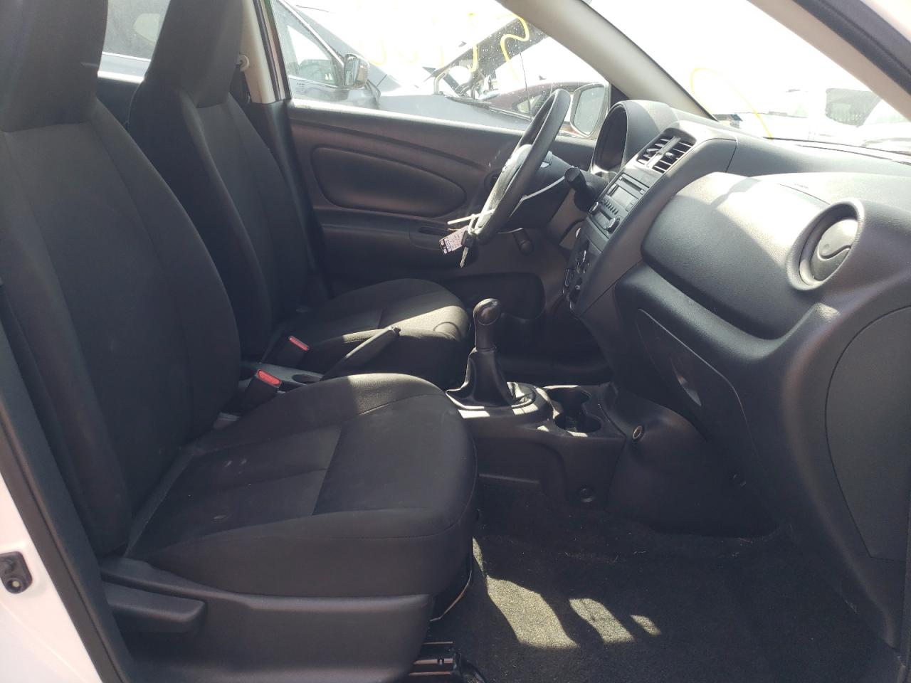 Photo 5 from auction – 2017 NISSAN VERSA S with VIN 3N1CN7AP1HL865970