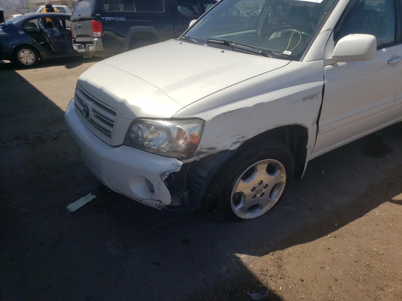 Photo 9 from auction – 2006 TOYOTA HIGHLANDER with VIN JTEEP21A060186356