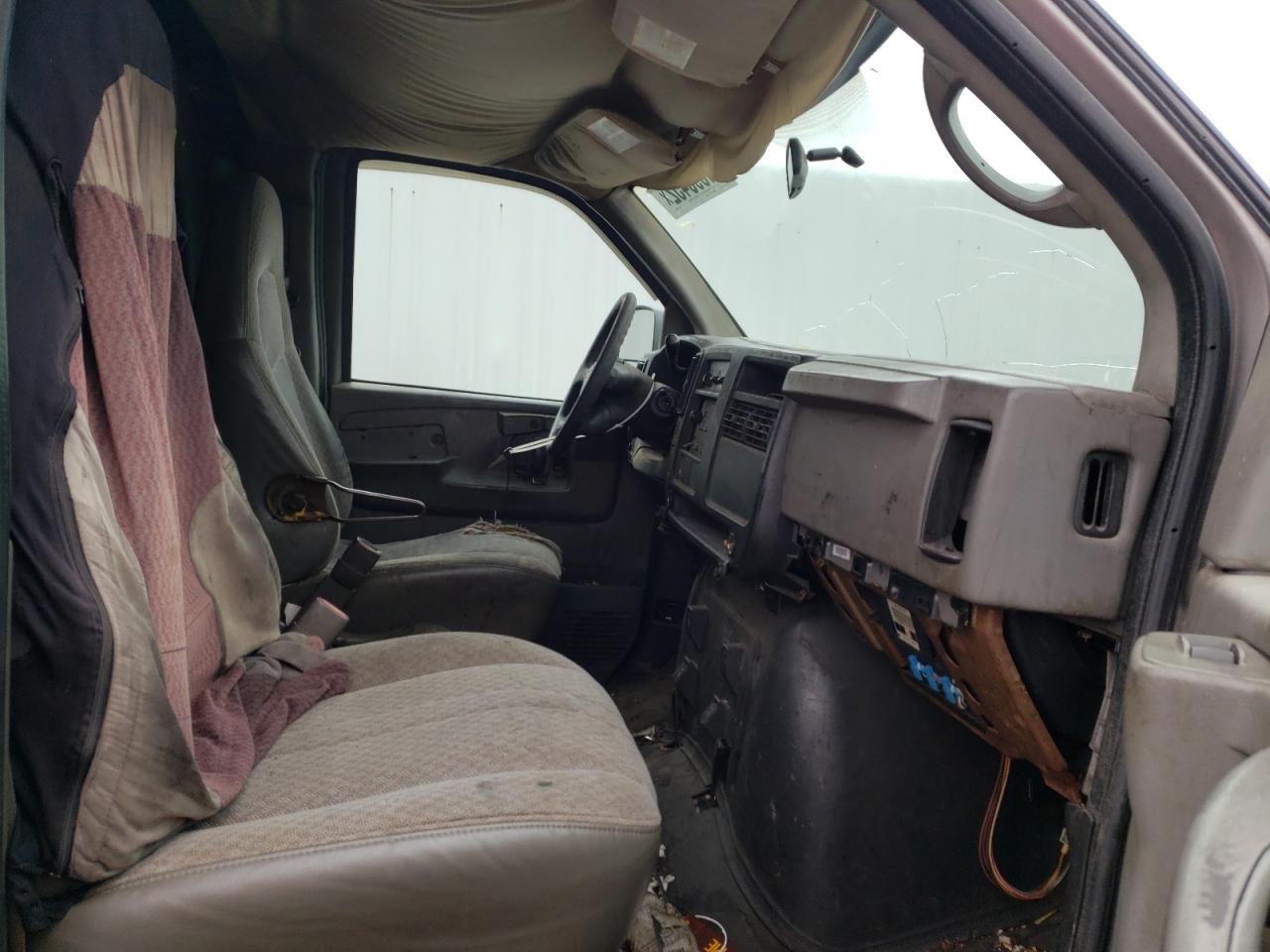 Photo 5 from auction – 2006 CHEVROLET EXPRESS G2 with VIN 1GCGG25VX61250813