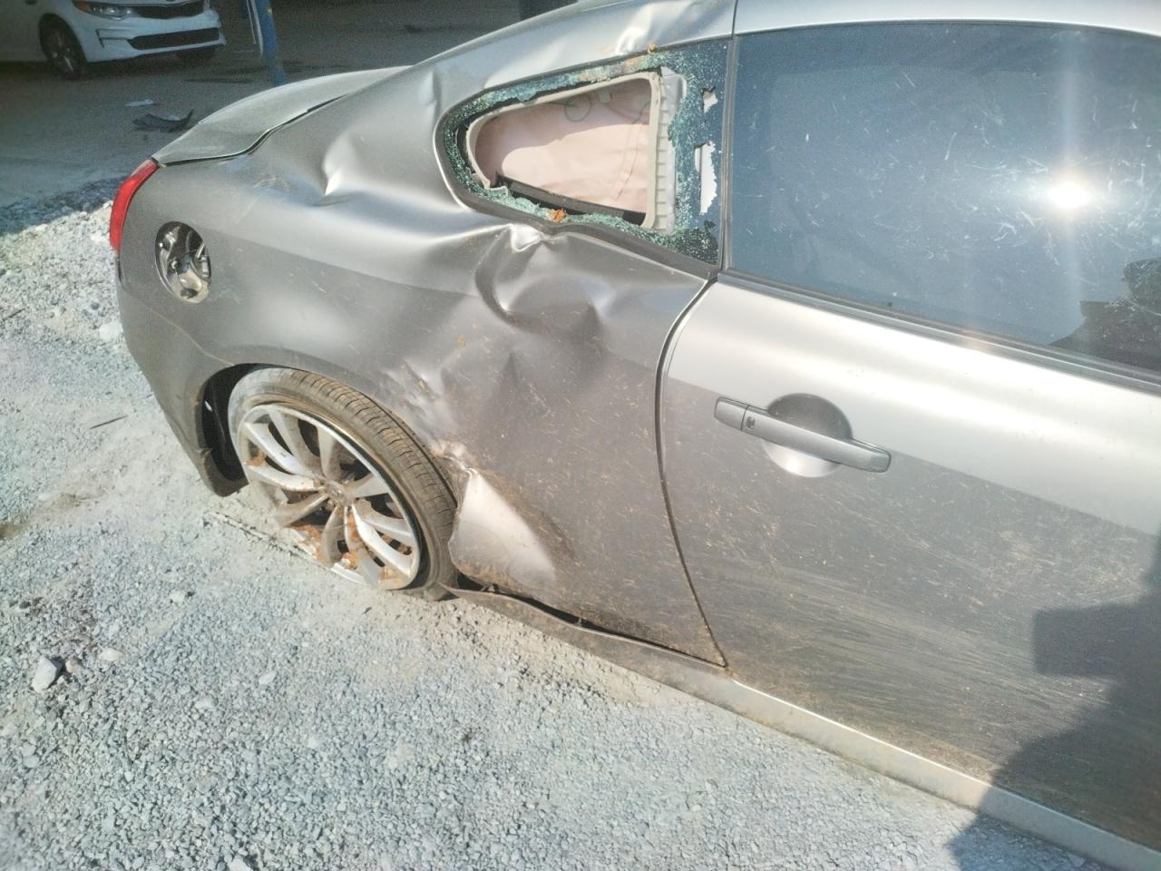 Photo 9 from auction – 2008 INFINITI G37 BASE with VIN JNKCV64E98M126951