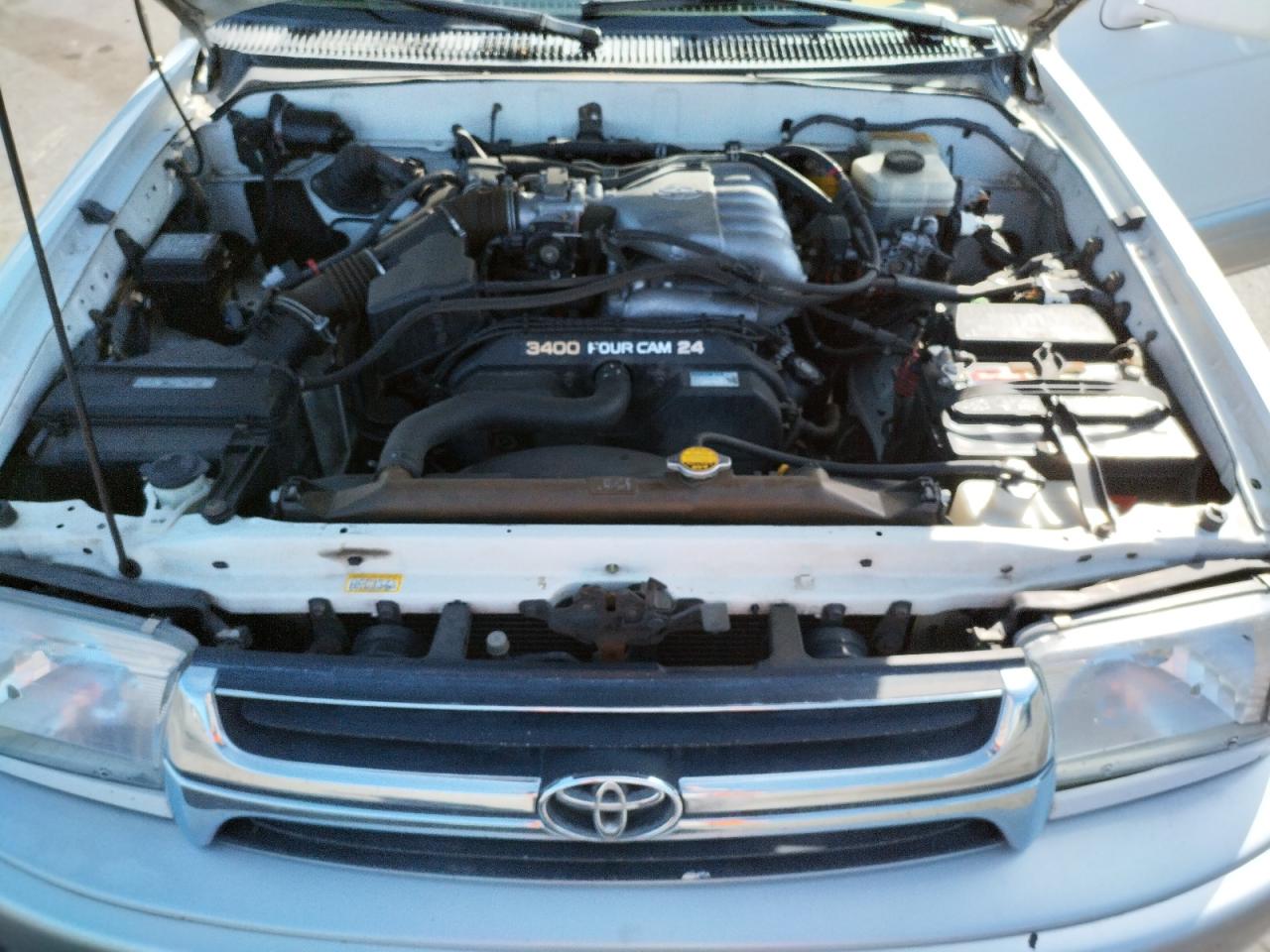 Photo 7 from auction – 2001 TOYOTA 4RUNNER LI with VIN JT3GN87R010198863