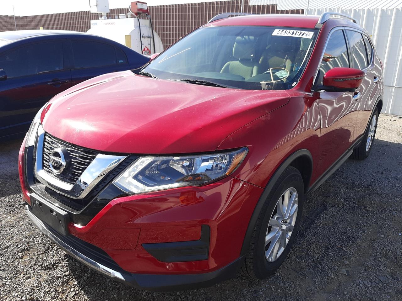Photo 2 from auction – 2017 NISSAN ROGUE SV with VIN 5N1AT2MN8HC752113