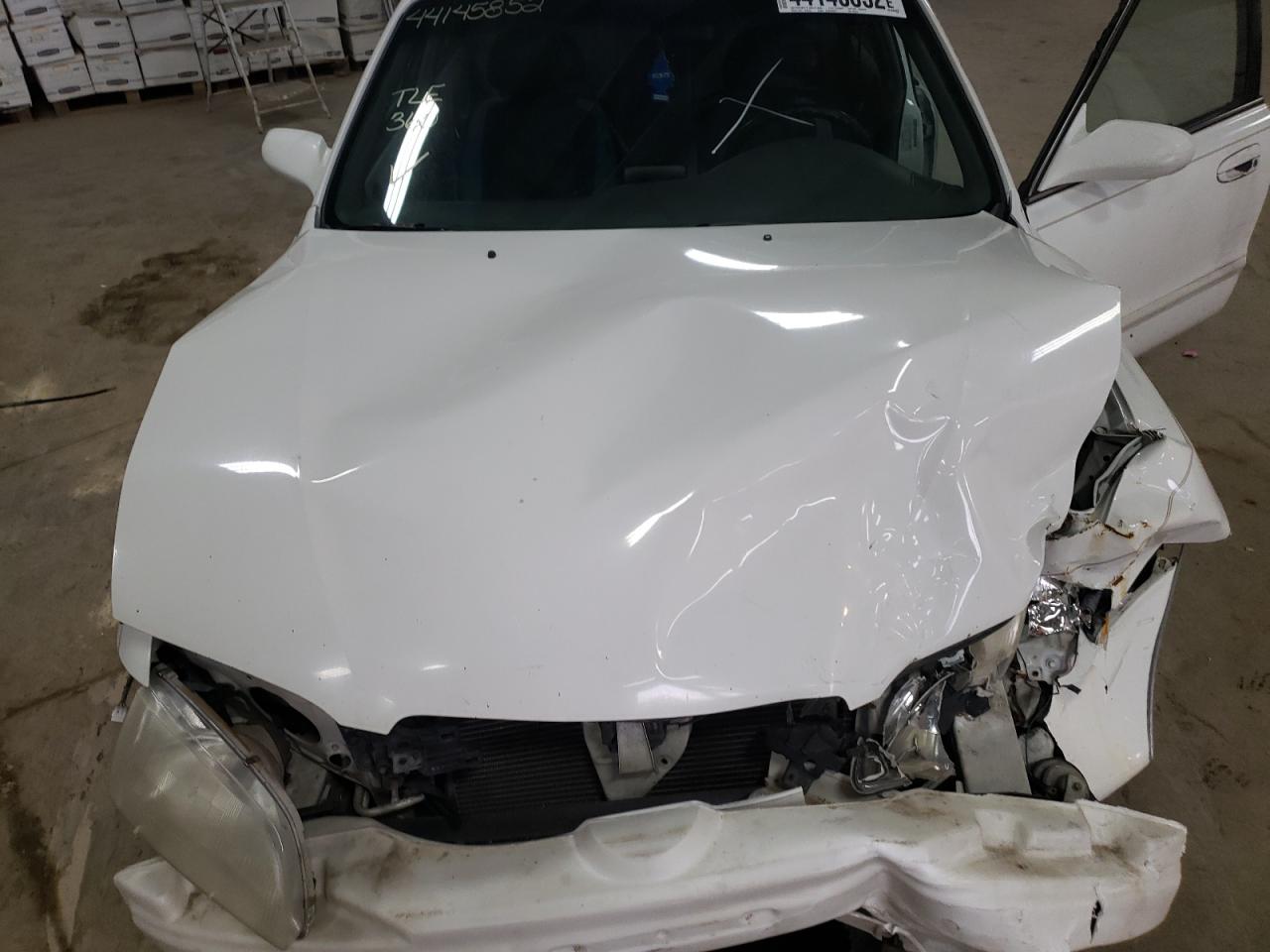Photo 7 from auction – 1999 MAZDA 626 ES with VIN 1YVGF22C5X5874979