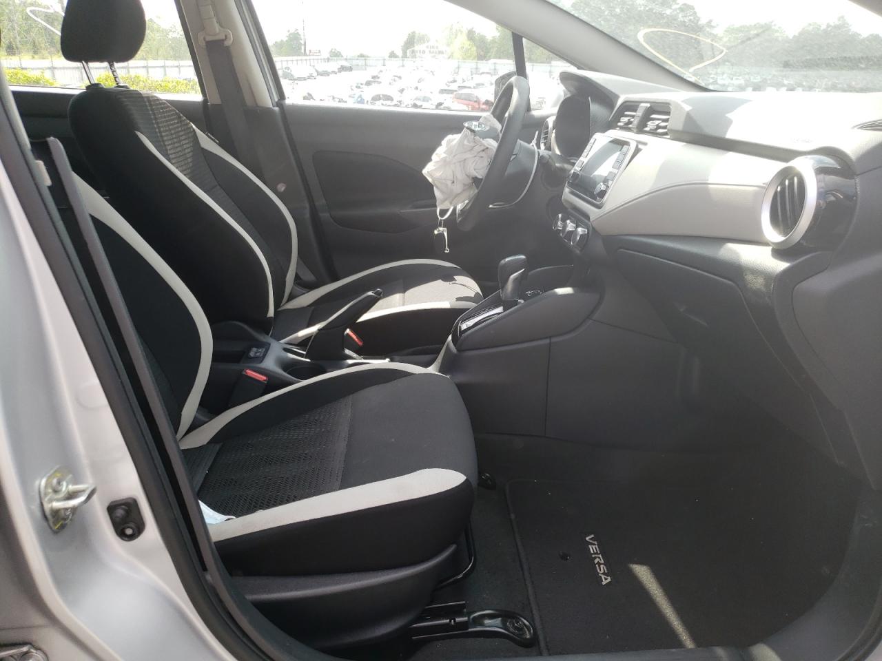 Photo 5 from auction – 2021 NISSAN VERSA SV with VIN 3N1CN8EV4ML877085