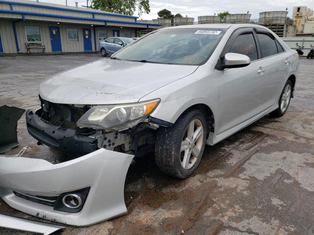 Photo 2 from auction – 2012 TOYOTA CAMRY BASE with VIN 4T1BF1FK8CU502415