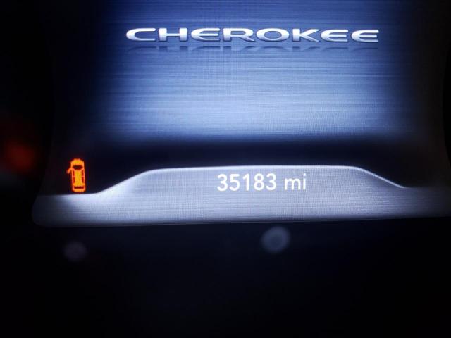 Photo 8 from auction – 2019 JEEP CHEROKEE L with VIN 1C4PJMDX4KD336336