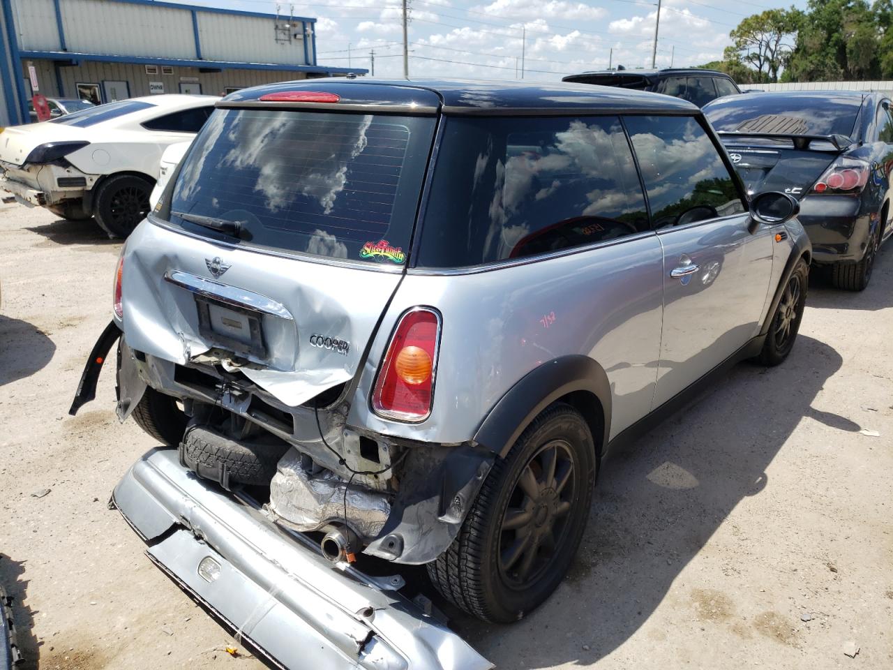 Photo 4 from auction – 2003 MINI COOPER with VIN WMWRC33413TE17810