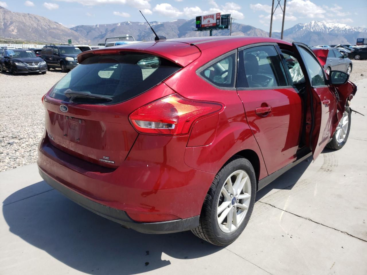 Photo 4 from auction – 2015 FORD FOCUS SE with VIN 1FADP3K2XFL220532