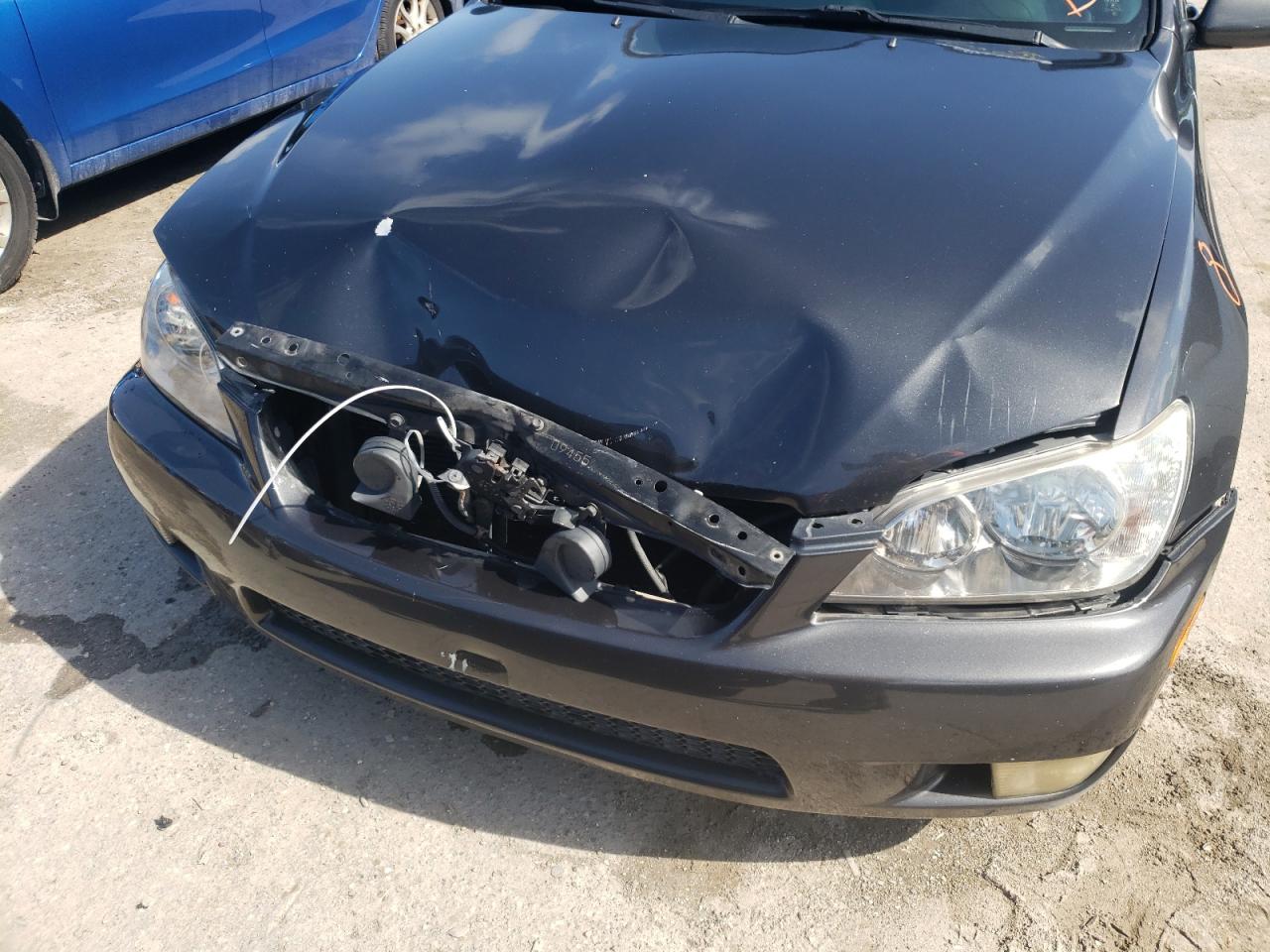 Photo 9 from auction – 2003 LEXUS IS 300 with VIN JTHBD192630078521