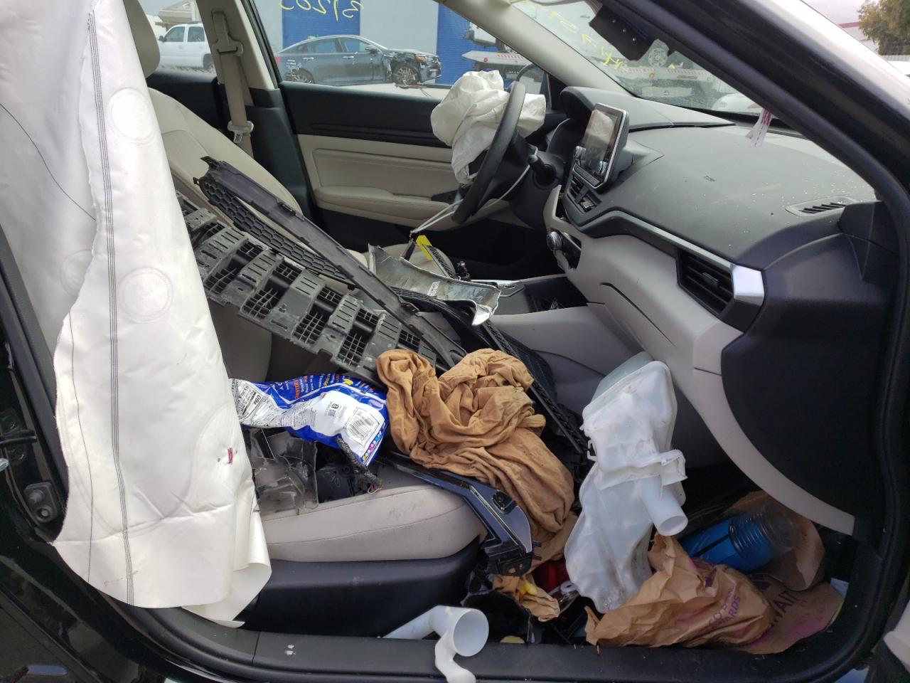 Photo 5 from auction – 2020 NISSAN ALTIMA S with VIN 1N4BL4BV4LC117783