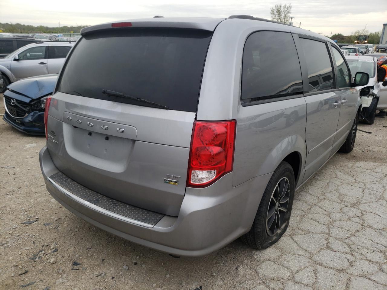 Photo 4 from auction – 2017 DODGE GRAND CARA with VIN 2C4RDGEG9HR842685