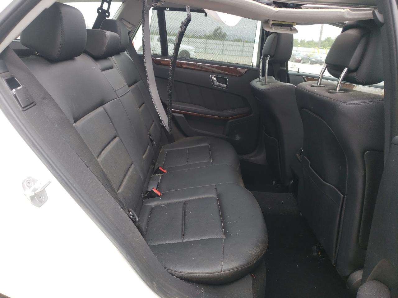 Photo 6 from auction – 2011 MERCEDES-BENZ E 350 4MAT with VIN WDDHH8HB2BA295895