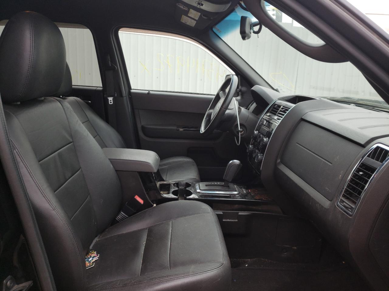 Photo 5 from auction – 2010 FORD ESCAPE LIM with VIN 1FMCU9EG7AKA86713