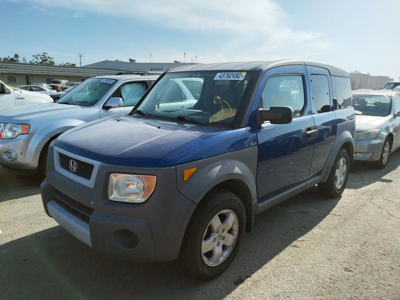 Photo 2 from auction – 2004 HONDA ELEMENT EX with VIN 5J6YH28524L004895