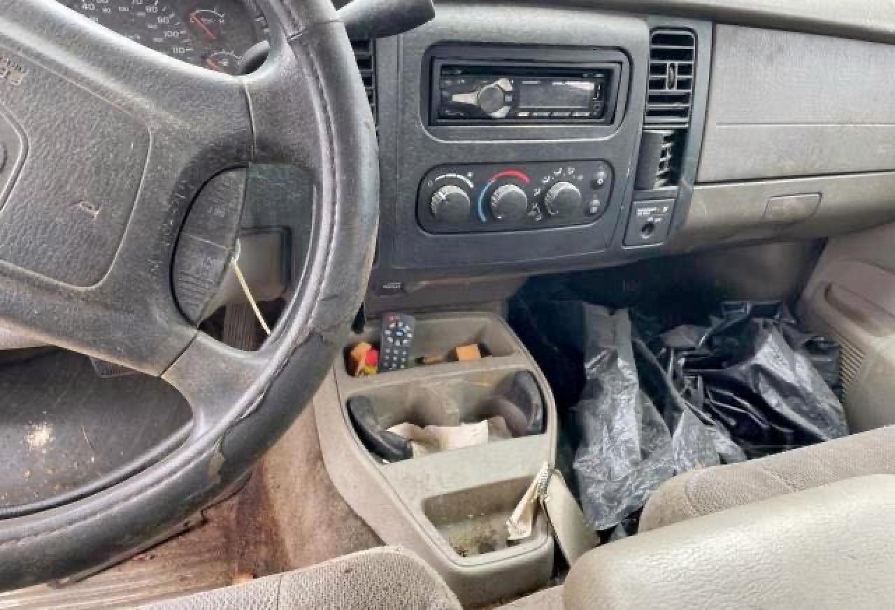 Photo 9 from auction – 2004 DODGE DAKOTA SLT with VIN 1D7GL42K04S579518