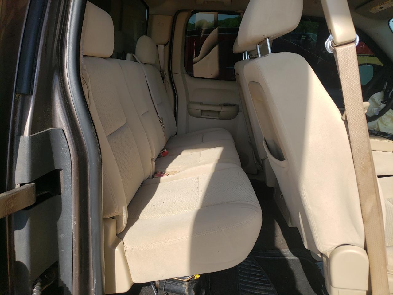 Photo 6 from auction – 2007 CHEVROLET SILVERADO with VIN 2GCEC19C971624992