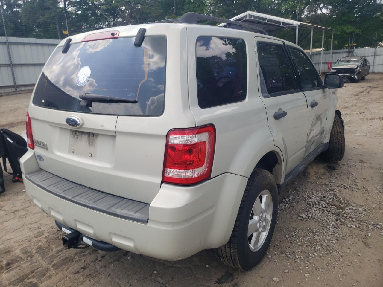 Photo 4 from auction – 2008 FORD ESCAPE XLS with VIN 1FMCU02Z98KA60125